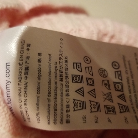 Gently used size M pretty pink cable v neck sweater Tommy Hilfiger brand - Picture 3 of 4